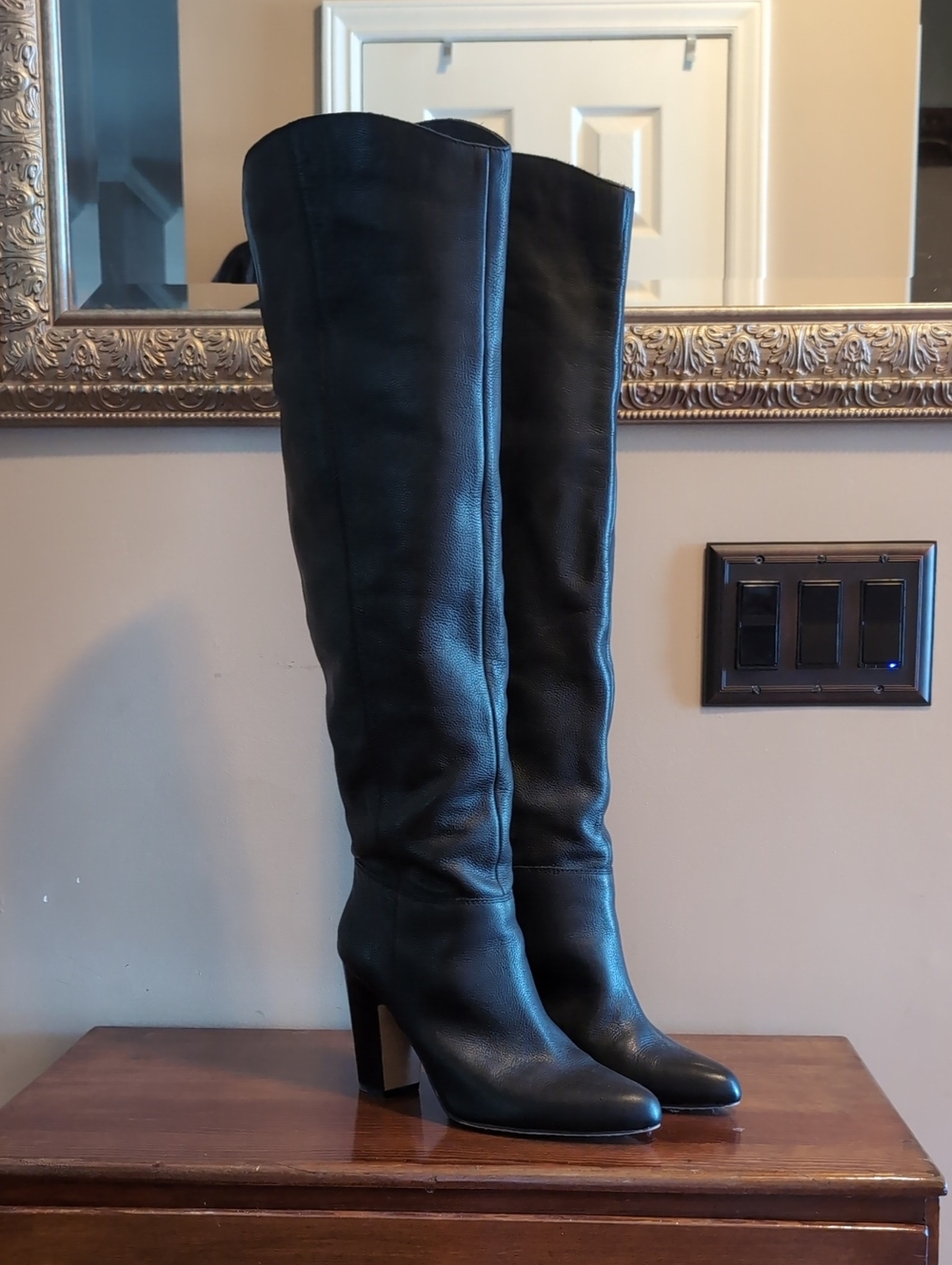 Vince Camuto Corinne Otk Leather Boots Sz 9